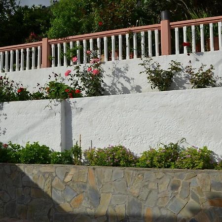 Karavos Hotel Apartments Архангелос Екстериор снимка