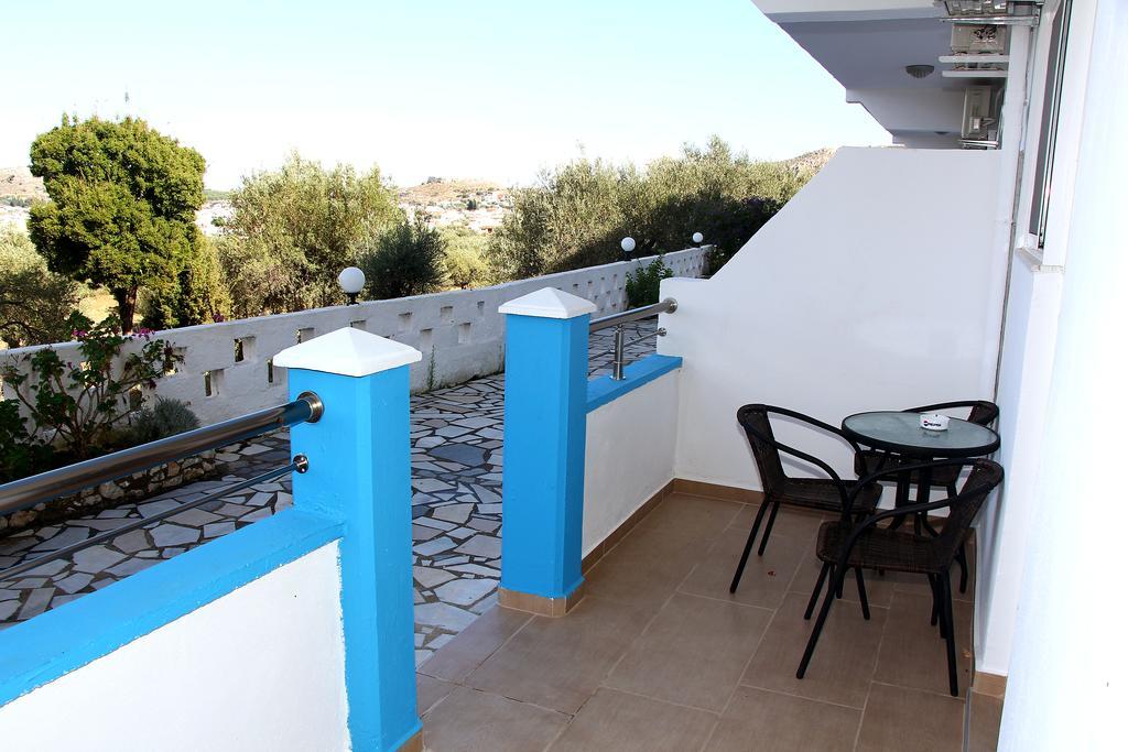 Karavos Hotel Apartments Архангелос Стая снимка
