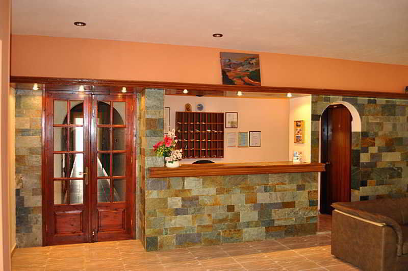 Karavos Hotel Apartments Архангелос Екстериор снимка