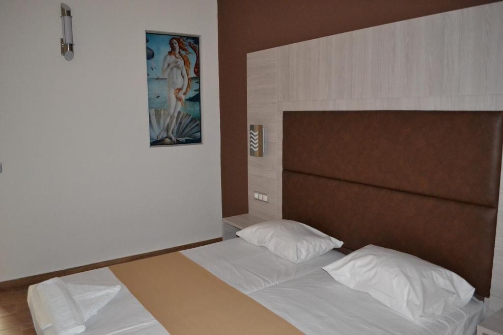 Karavos Hotel Apartments Архангелос Стая снимка
