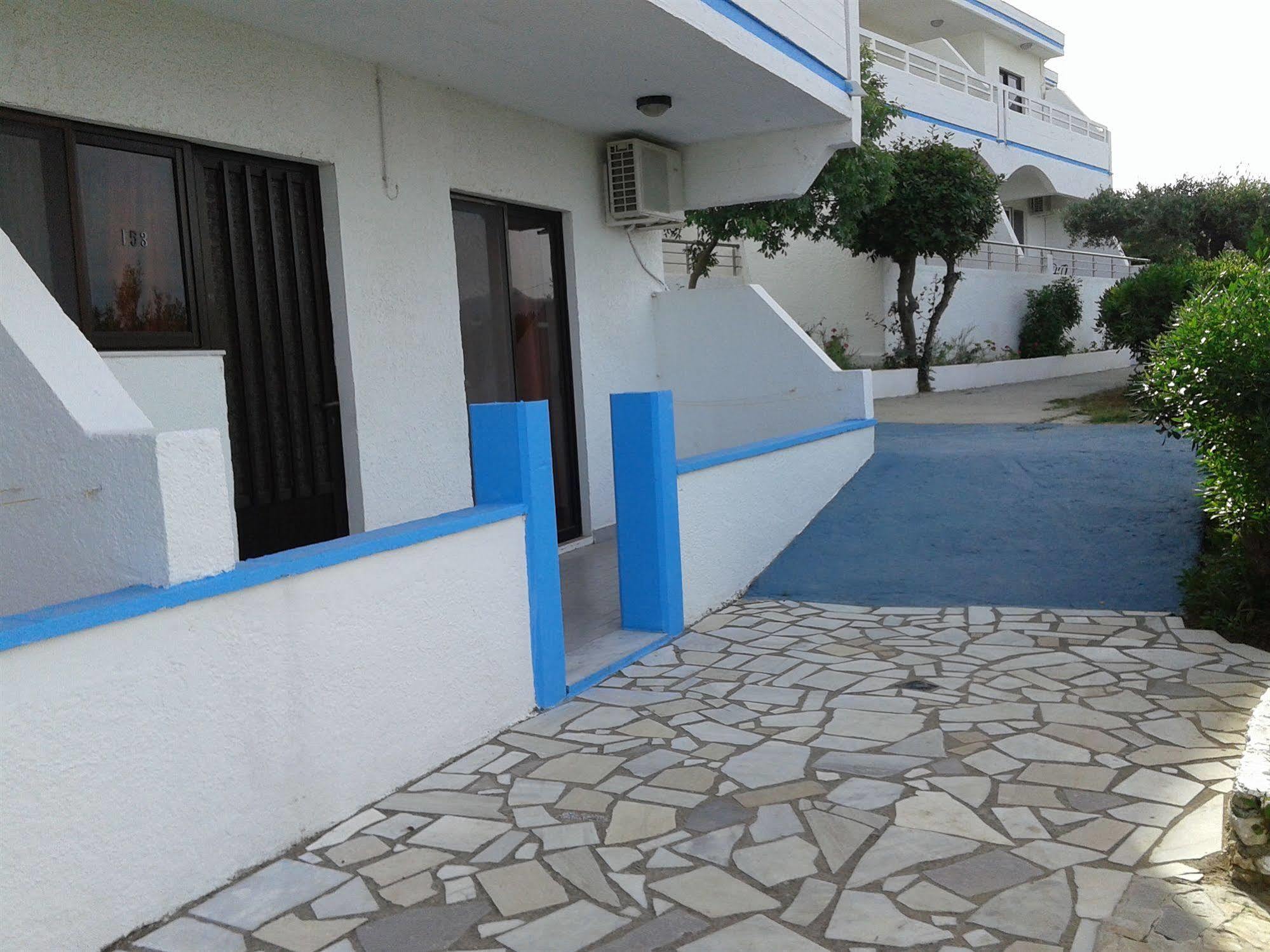 Karavos Hotel Apartments Архангелос Екстериор снимка